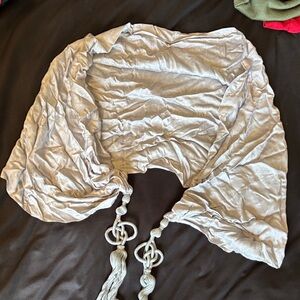 Chic Silver Scarf with Knot Details